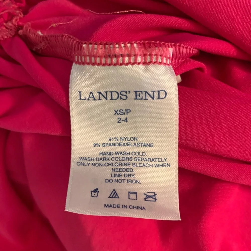 Lands' End women's XS 2-4 pink short sleeve v-neck rash guard swim shirt top